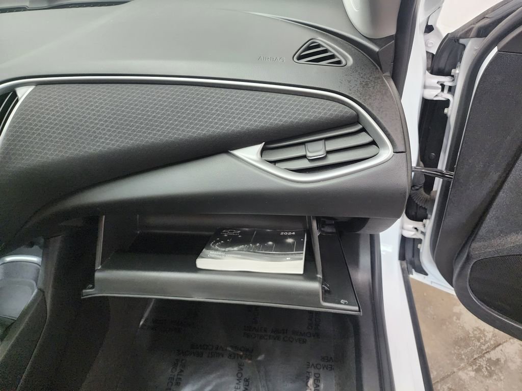 Used 2024 Chevrolet Malibu LT FWD image 31