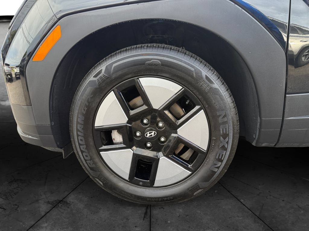 Used 2026 Hyundai Santa Fe SEL FWD image 14