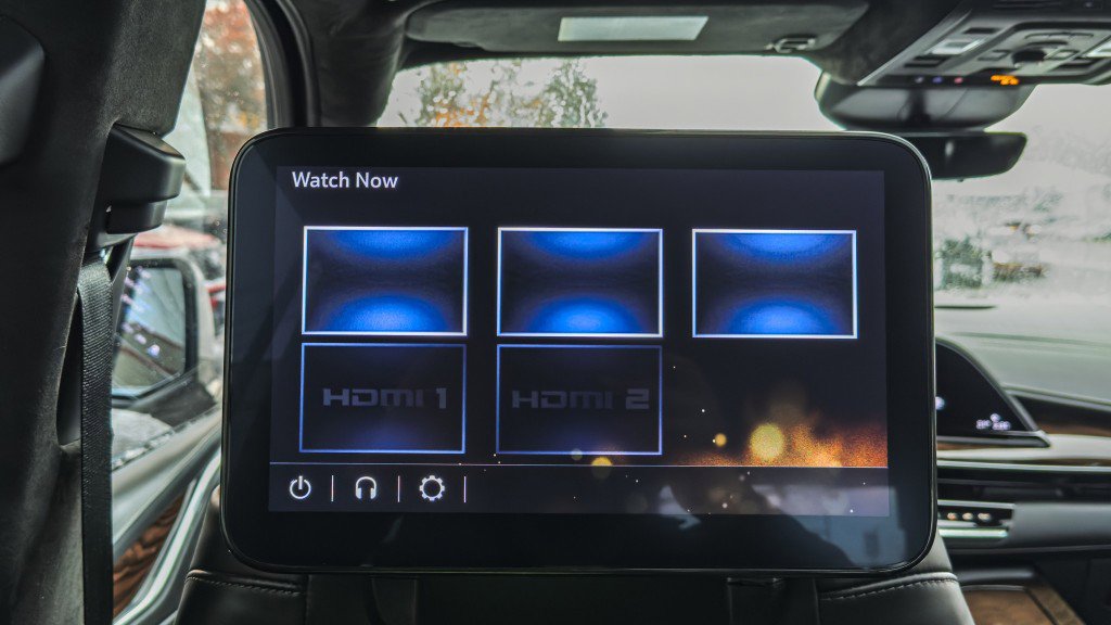 Used 2022 Cadillac Escalade ESV Sport Platinum w/ Heavy-Duty Trailer Package image 31