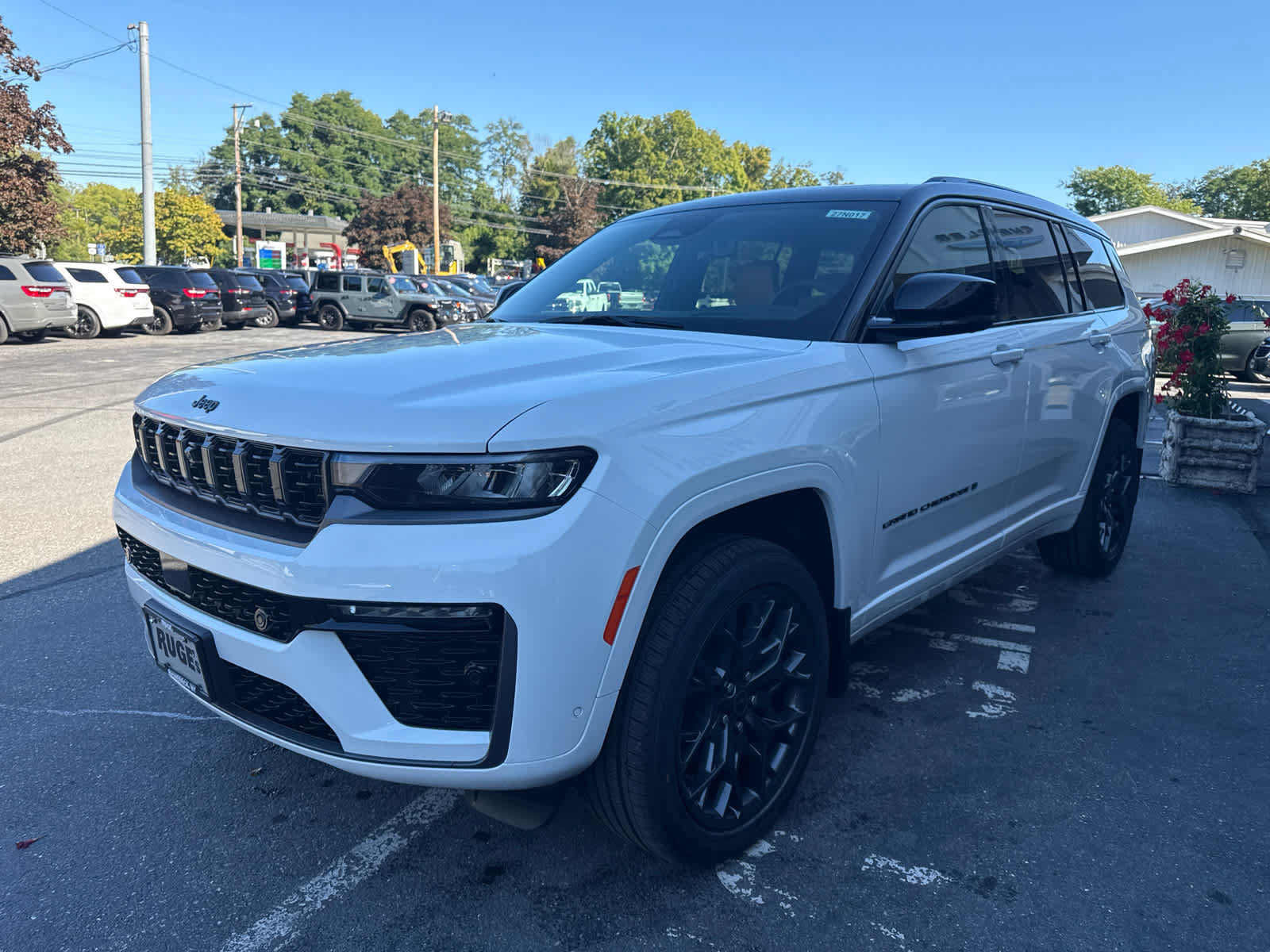 New 2027 Jeep Grand Cherokee L Summit w/ Obsidian Package AWD/4WD image 5