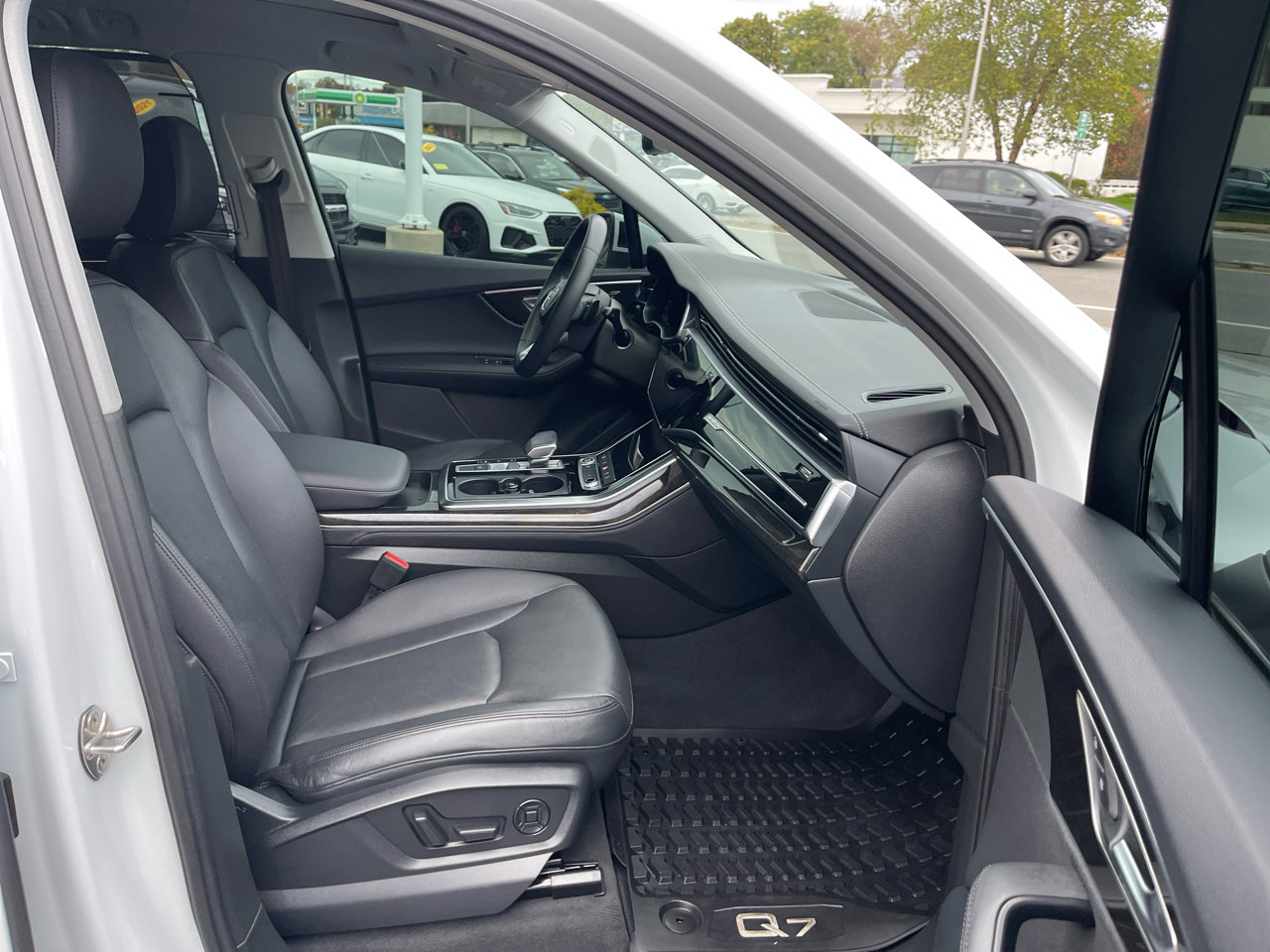 Used 2023 Audi Q7 3.0T Premium Plus image 35