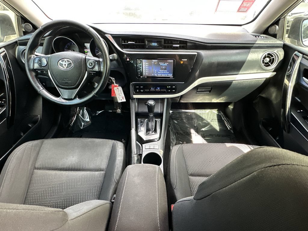 Used 2018 Toyota Corolla iM FWD image 15
