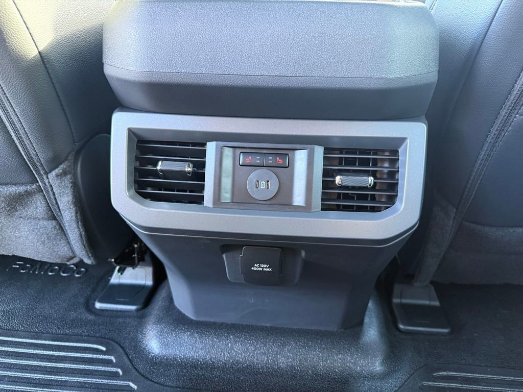 New 2026 Ford F350 Lariat w/ Black Appearance Package image 16