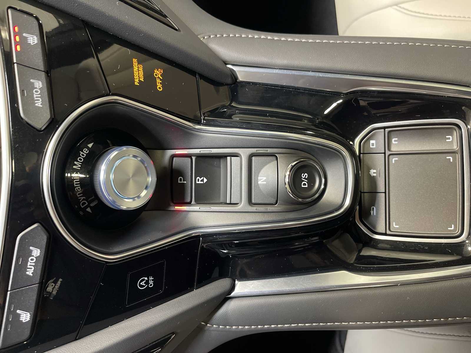 Certified 2026 Acura RDX SH-AWD image 17