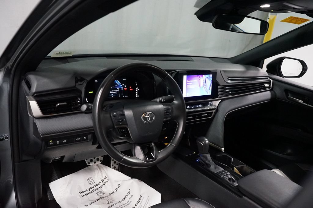 Certified 2025 Toyota Camry SE FWD image 11