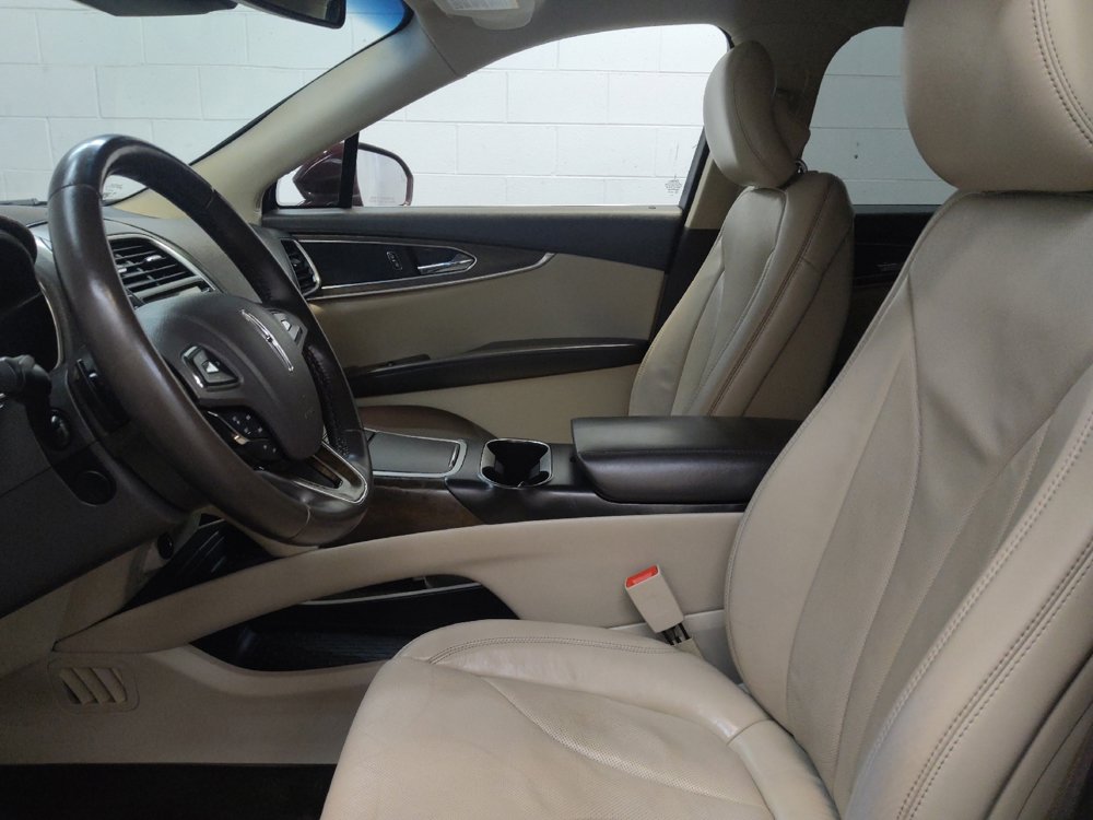 Used 2017 Lincoln MKX Reserve w/ Lincoln MKX Climate Package image 17