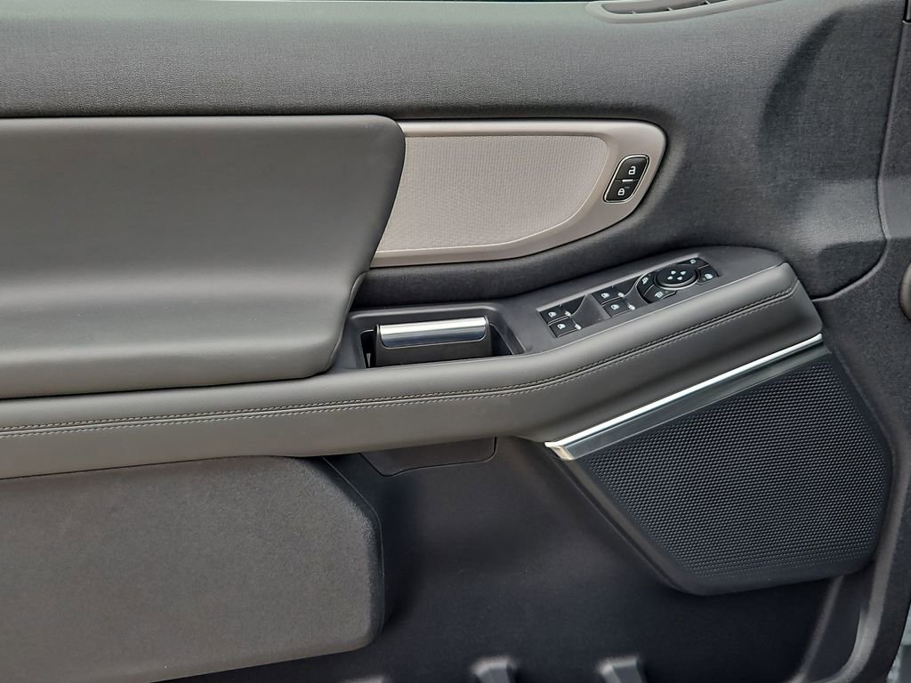 New 2026 Ford Expedition Max Active RWD image 21