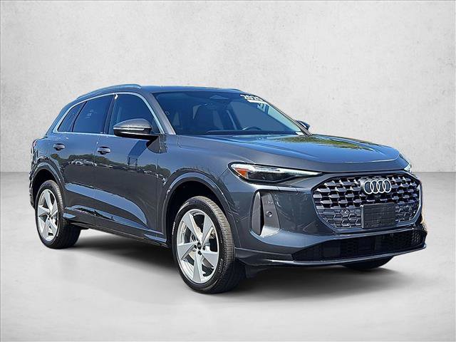 Certified 2025 Audi Q5 Premium w/ Premium Plus AWD/4WD image 3