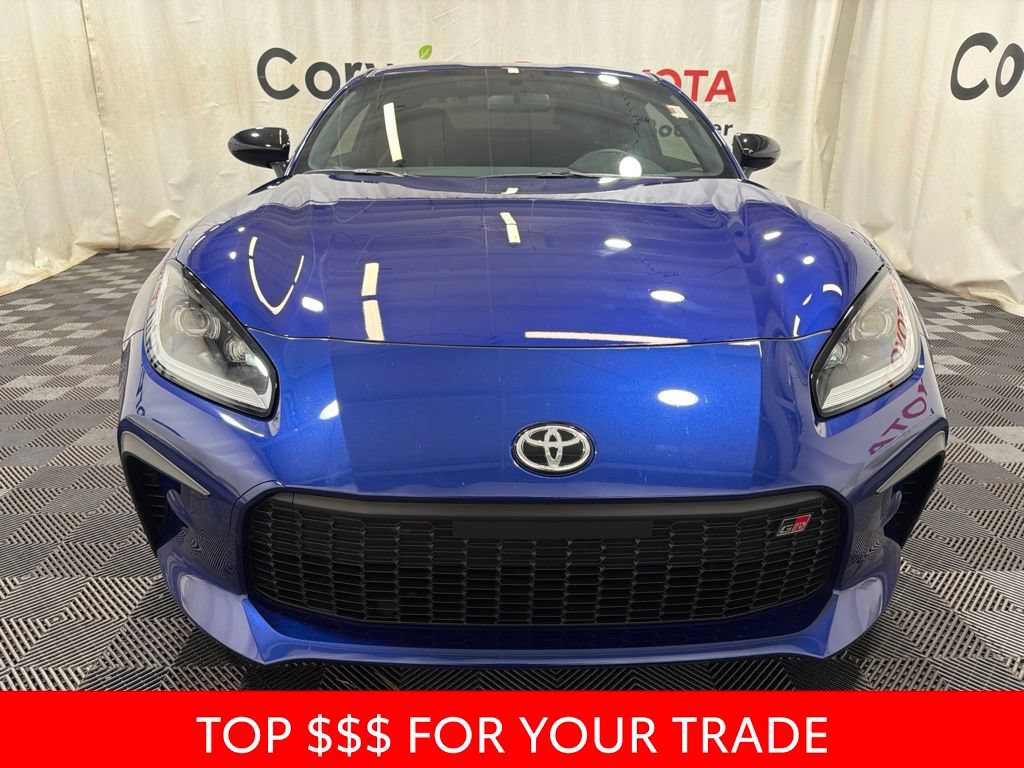 Used 2025 Toyota GR86 Premium RWD image 2