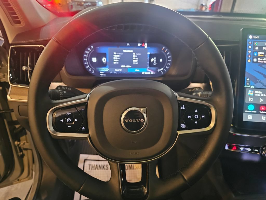 Used 2026 Volvo XC90 B6 Plus w/ Protection Package AWD/4WD image 19
