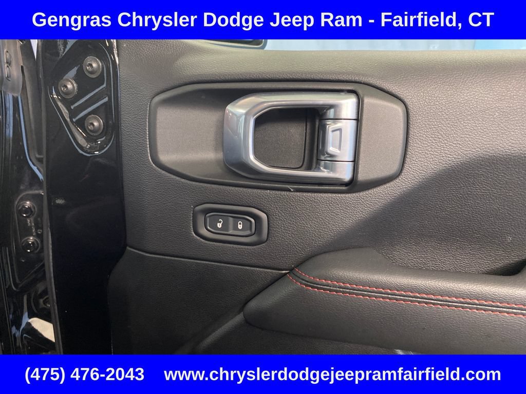 Used 2022 Jeep Wrangler Rubicon w/ LED Lighting Group AWD/4WD image 39