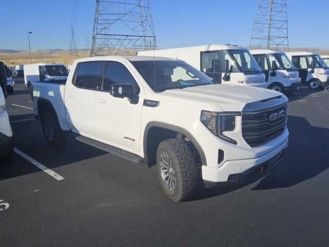 Used 2022 GMC Sierra 1500 AT4 w/ AT4 Premium Package AWD/4WD image 6