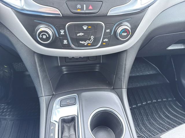 Used 2023 Chevrolet Equinox LS w/ LS Convenience Package image 17