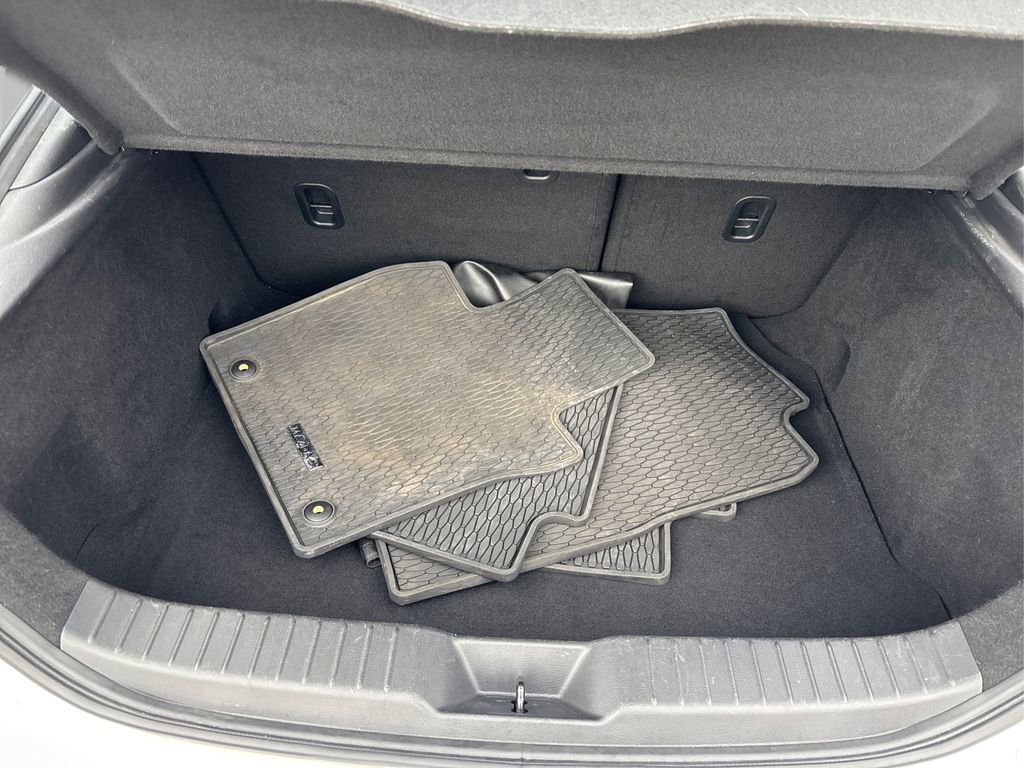 Used 2022 MAZDA MAZDA3 s image 11