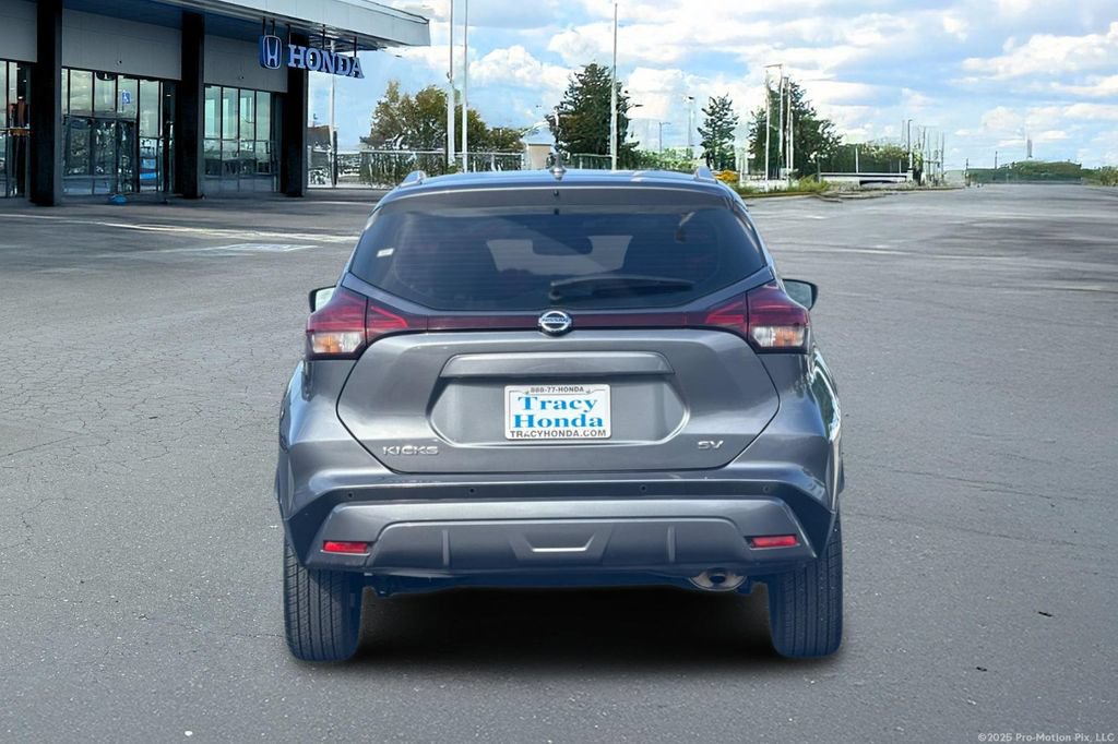 Used 2021 Nissan Kicks SV FWD image 8