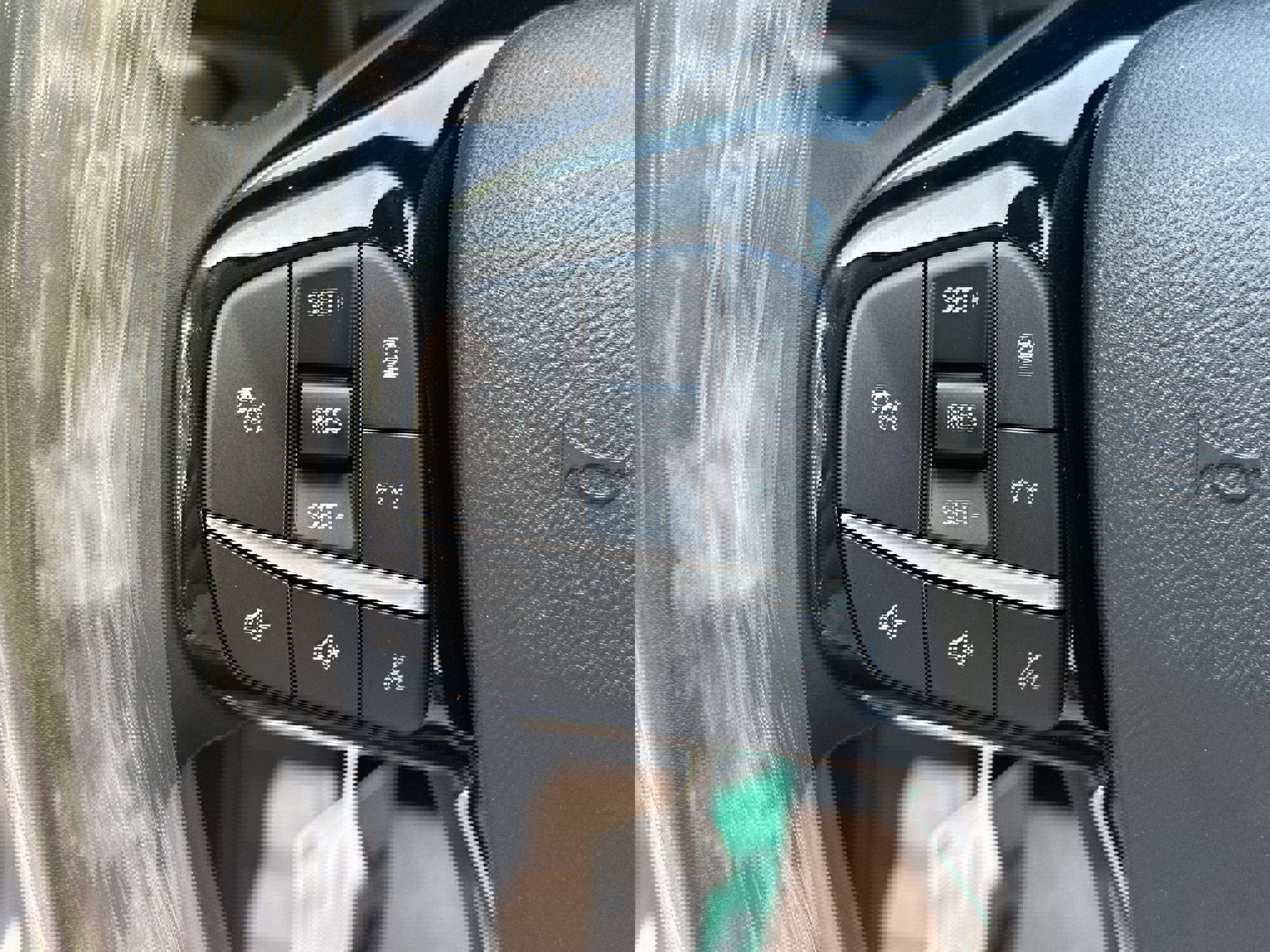 New 2025 Ford Escape SE image 16