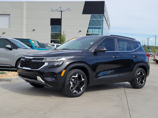 Used 2025 Kia Seltos EX