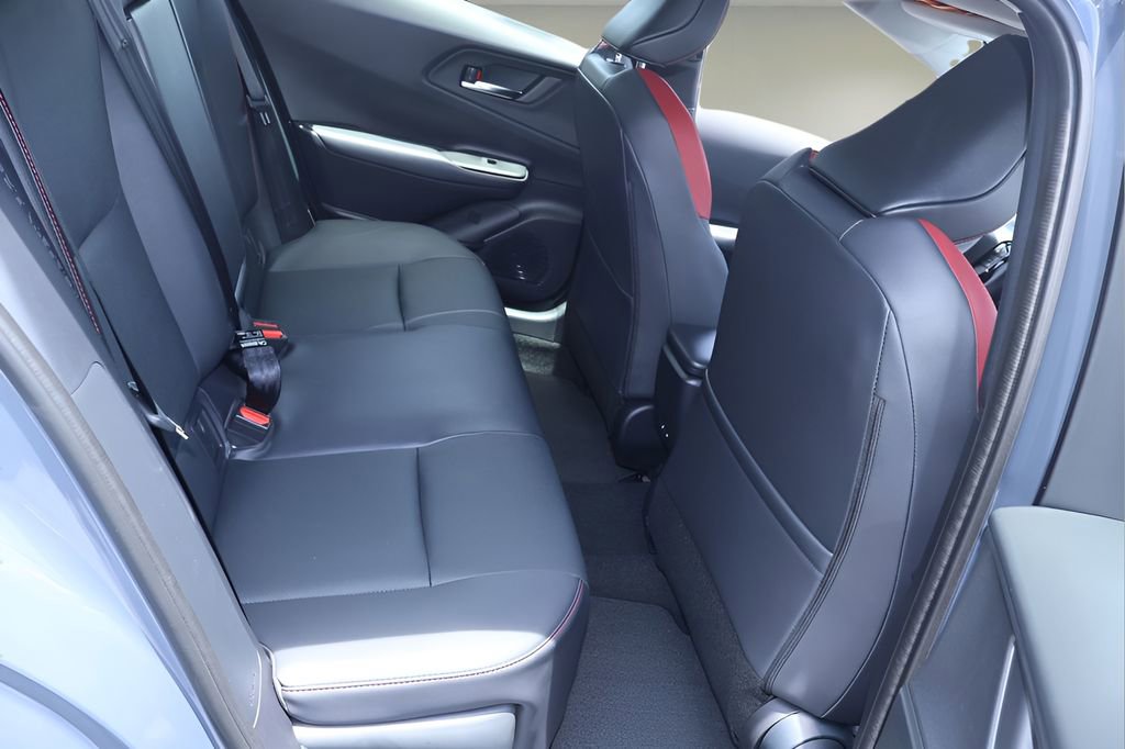 New 2026 Toyota Prius Plug-In Hybrid FWD image 15