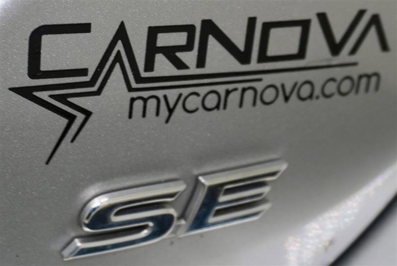 Used 2018 Toyota Camry SE image 36