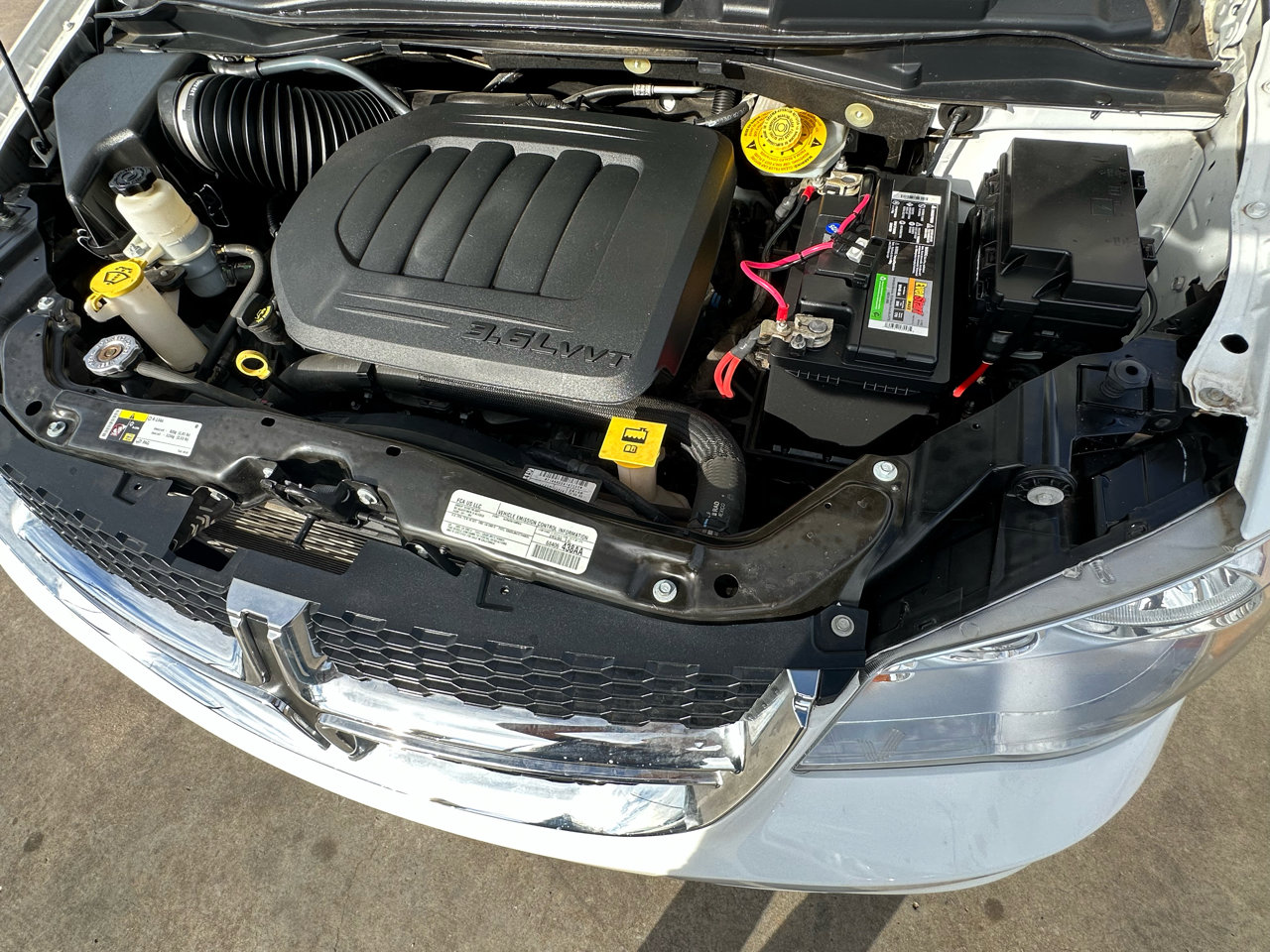 Used 2019 Dodge Grand Caravan SE w/ UConnect Hands-Free Group image 25