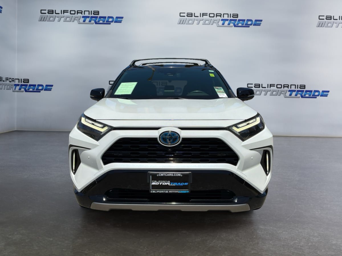 Used 2023 Toyota RAV4 XSE AWD/4WD image 2