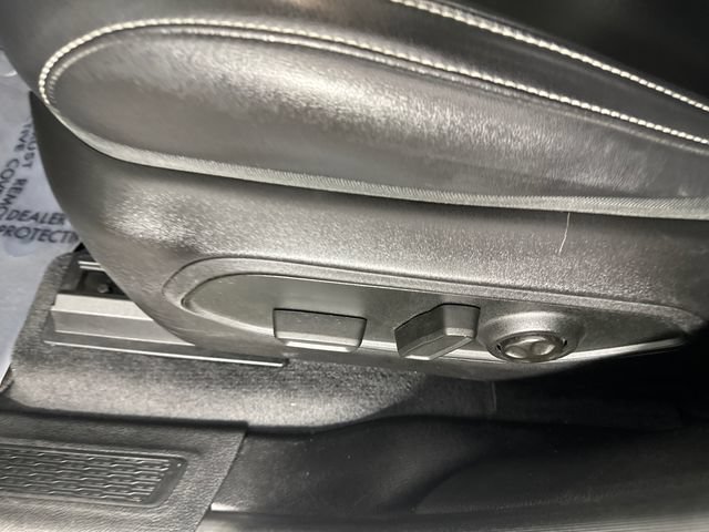 Used 2023 Jeep Grand Cherokee 4WD 4xe image 5