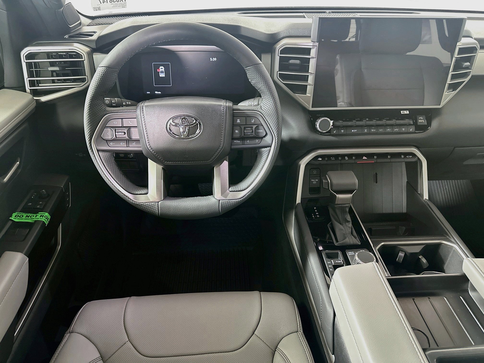 New 2026 Toyota Tundra Limited AWD/4WD image 10