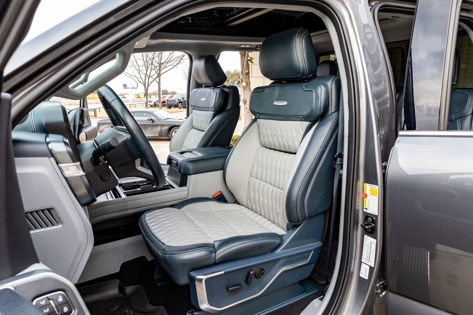 Used 2024 Ford F250 Limited w/ FX4 Off-Road Package image 30