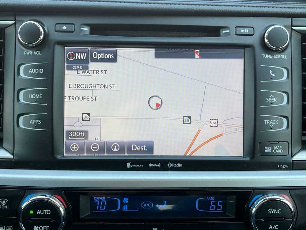 Used 2017 Toyota Highlander XLE image 32