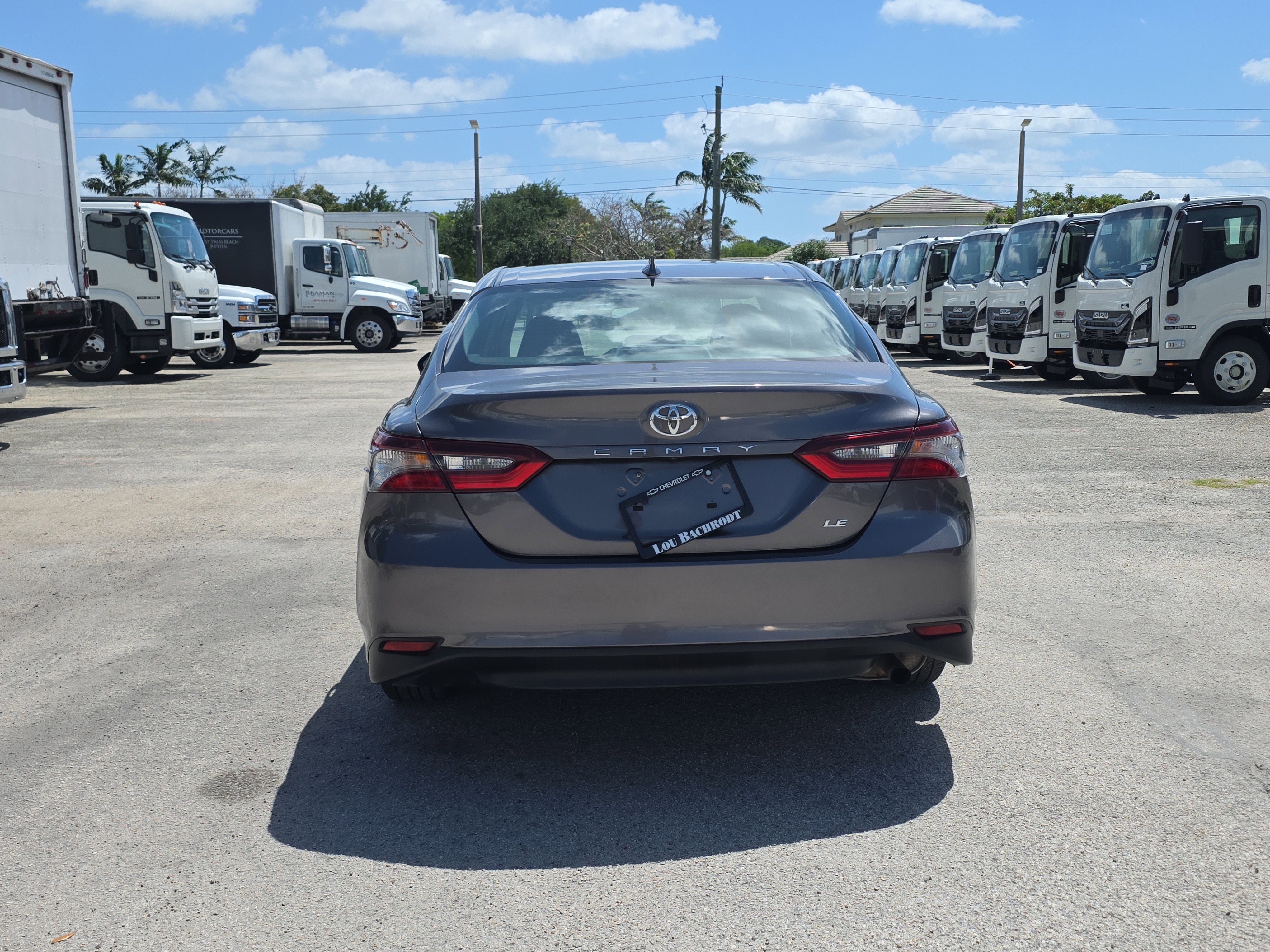 Used 2024 Toyota Camry LE FWD image 6