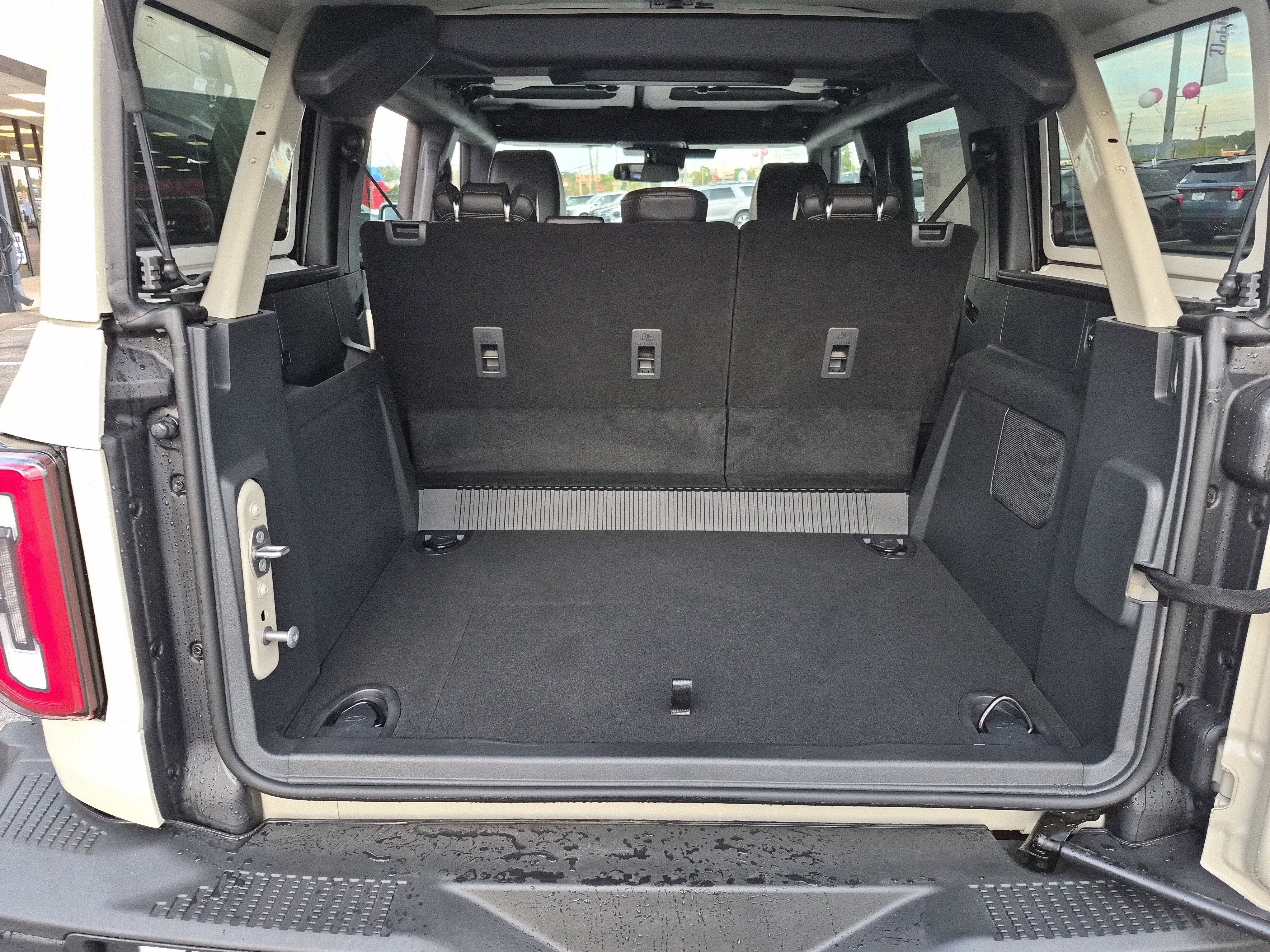 New 2025 Ford Bronco Badlands image 17