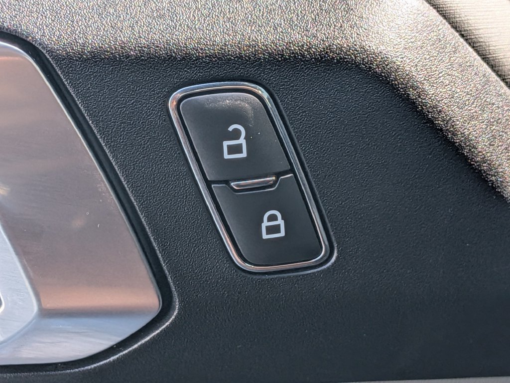 Used 2022 Ford Bronco Badlands AWD/4WD image 24