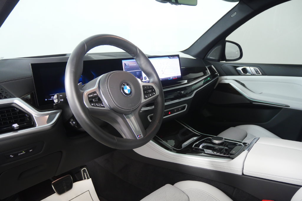 Certified 2025 BMW X5 xDrive40i w/ M Sport Package AWD/4WD image 13
