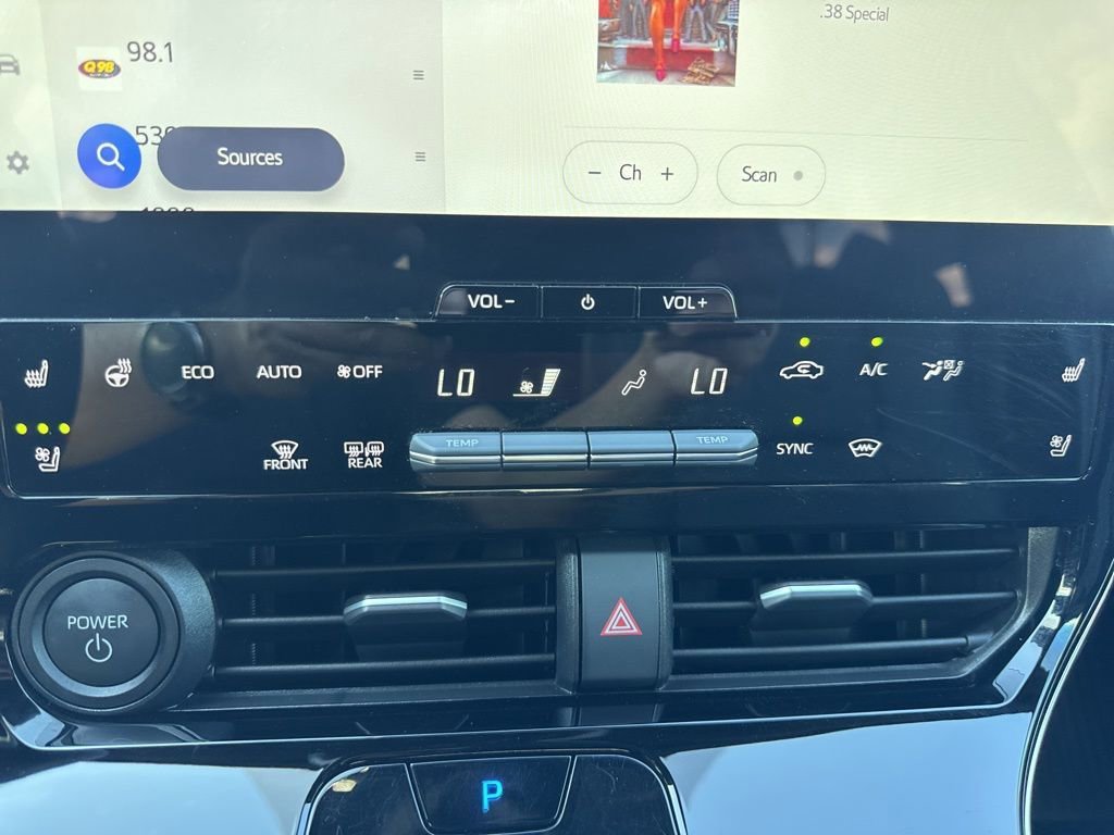 Used 2023 Subaru Solterra AWD image 21