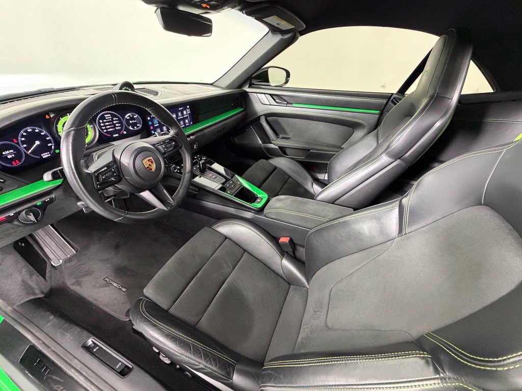 Certified 2022 Porsche 911 Carrera GTS RWD image 4
