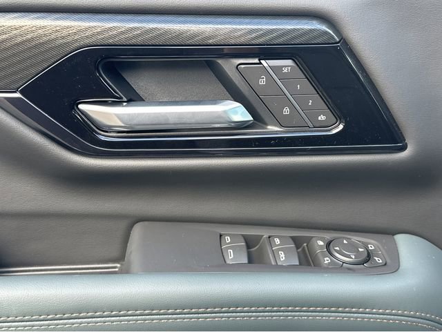 New 2026 GMC Yukon AT4 w/ AT4 Premium Package image 28