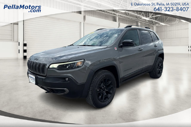 Used 2022 Jeep Cherokee Trailhawk w/ Sun, Sound & Nav Group AWD/4WD image 8