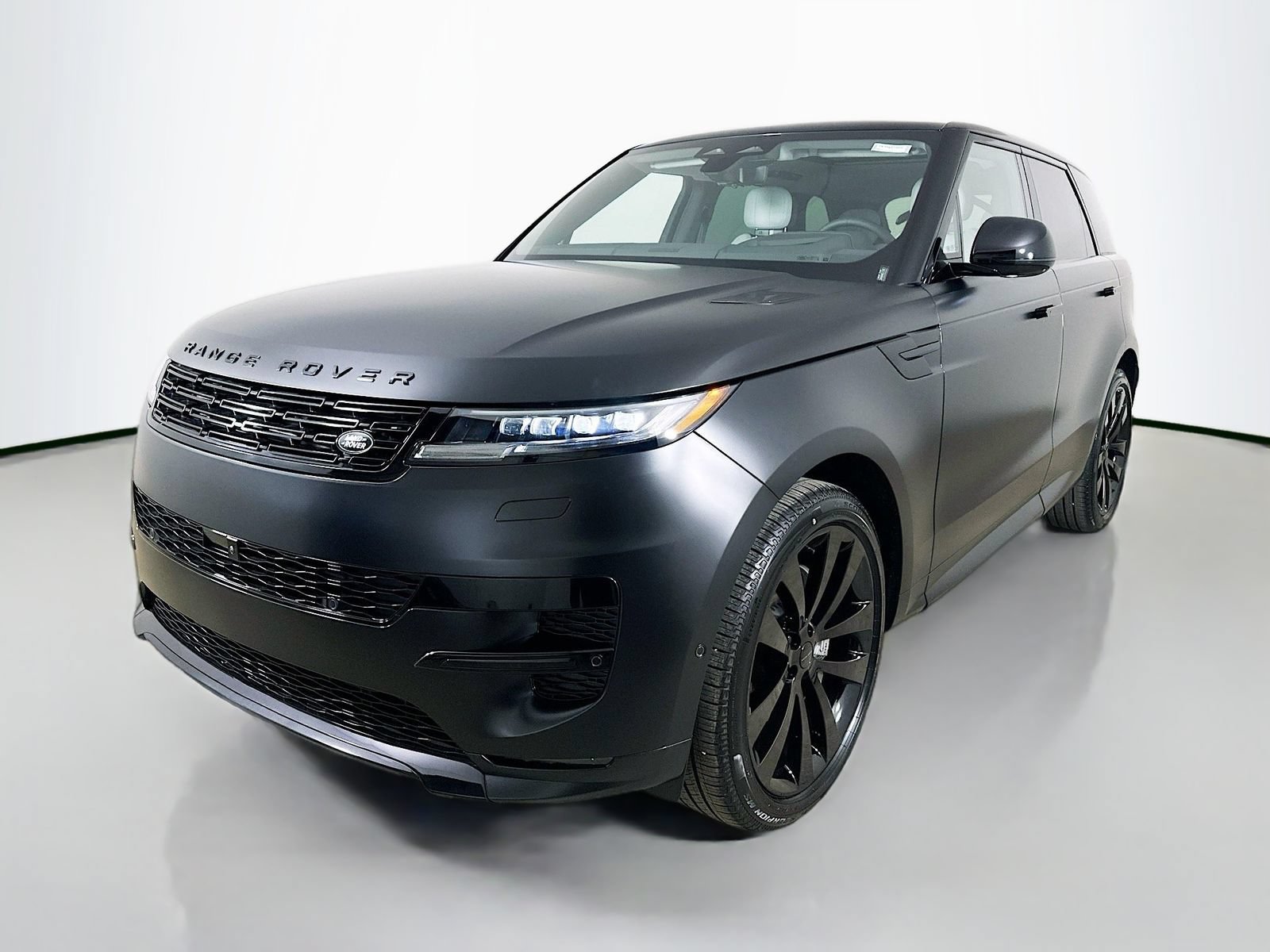 New 2026 Land Rover Range Rover Sport Dynamic SE