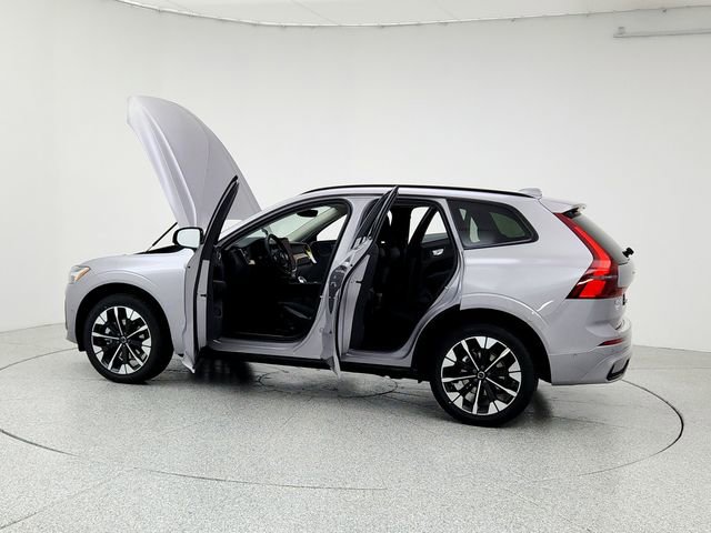 New 2026 Volvo XC60 B5 Plus w/ Protection Package Premier image 12