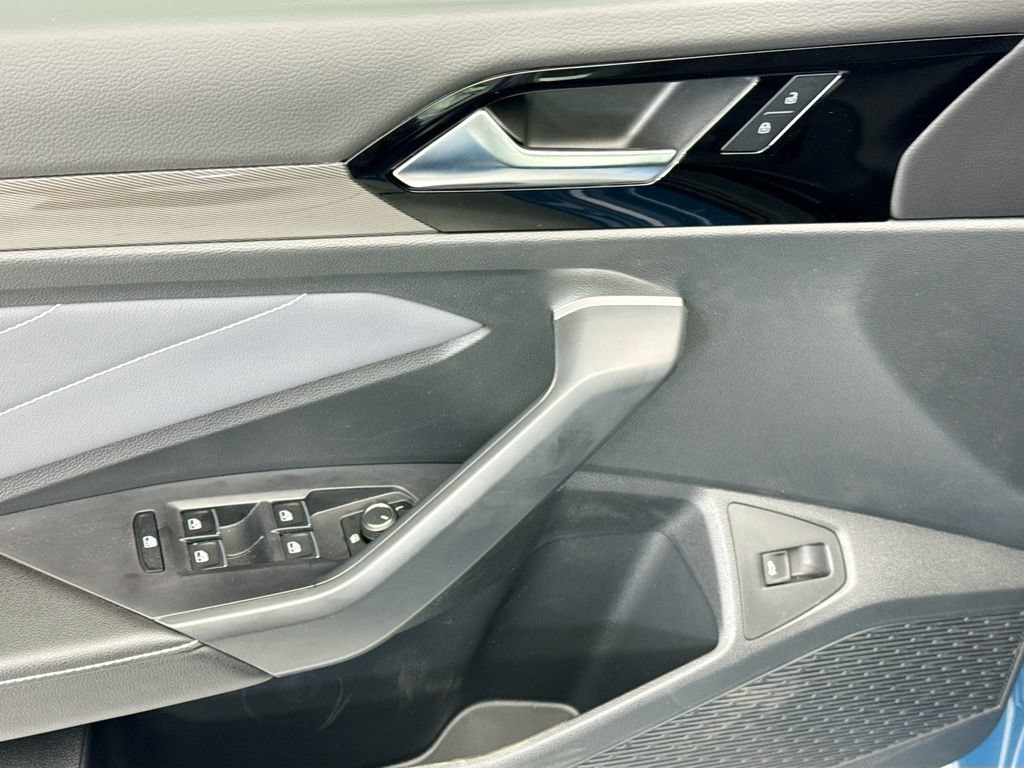 New 2026 Volkswagen Jetta SEL FWD image 21