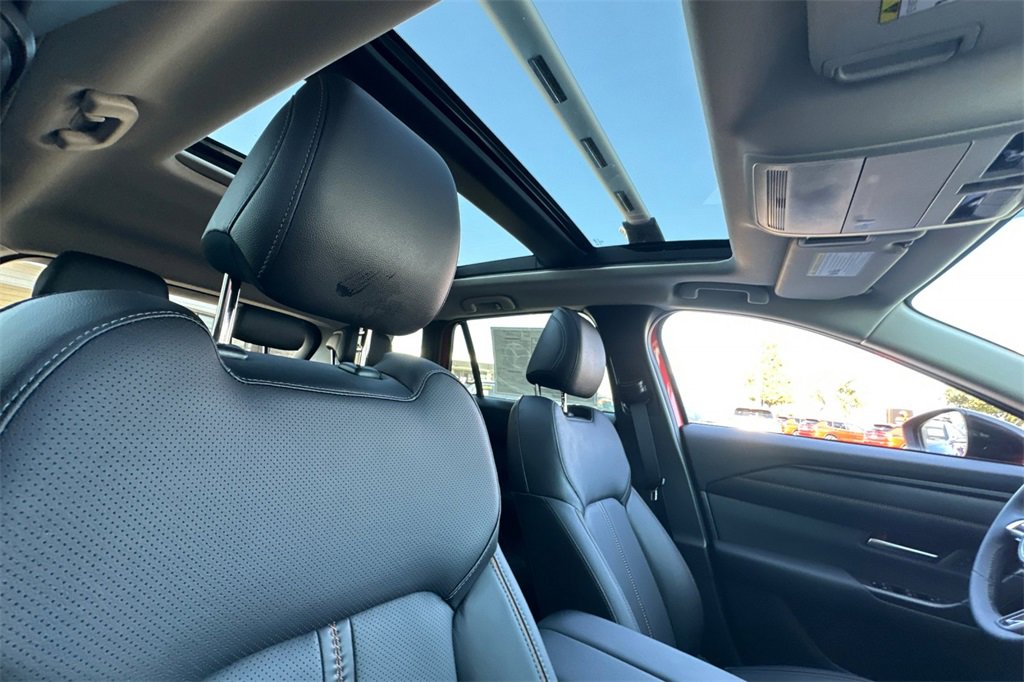 New 2025 MAZDA CX-50 AWD 2.5 S w/ Cargo Package image 18