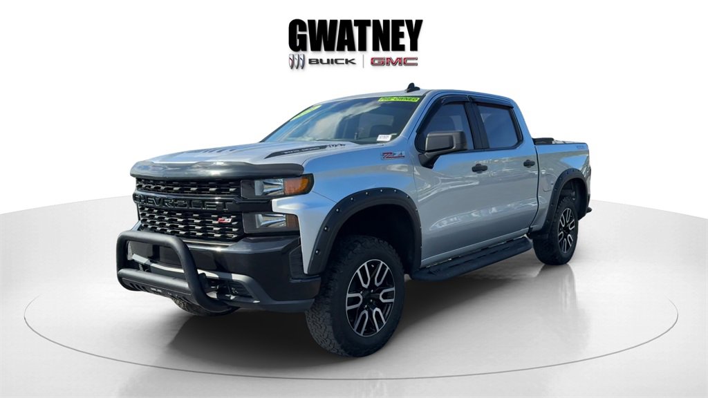 Used 2021 Chevrolet Silverado 1500 Custom Trail Boss w/ LPO, Dark Essentials Package image 2