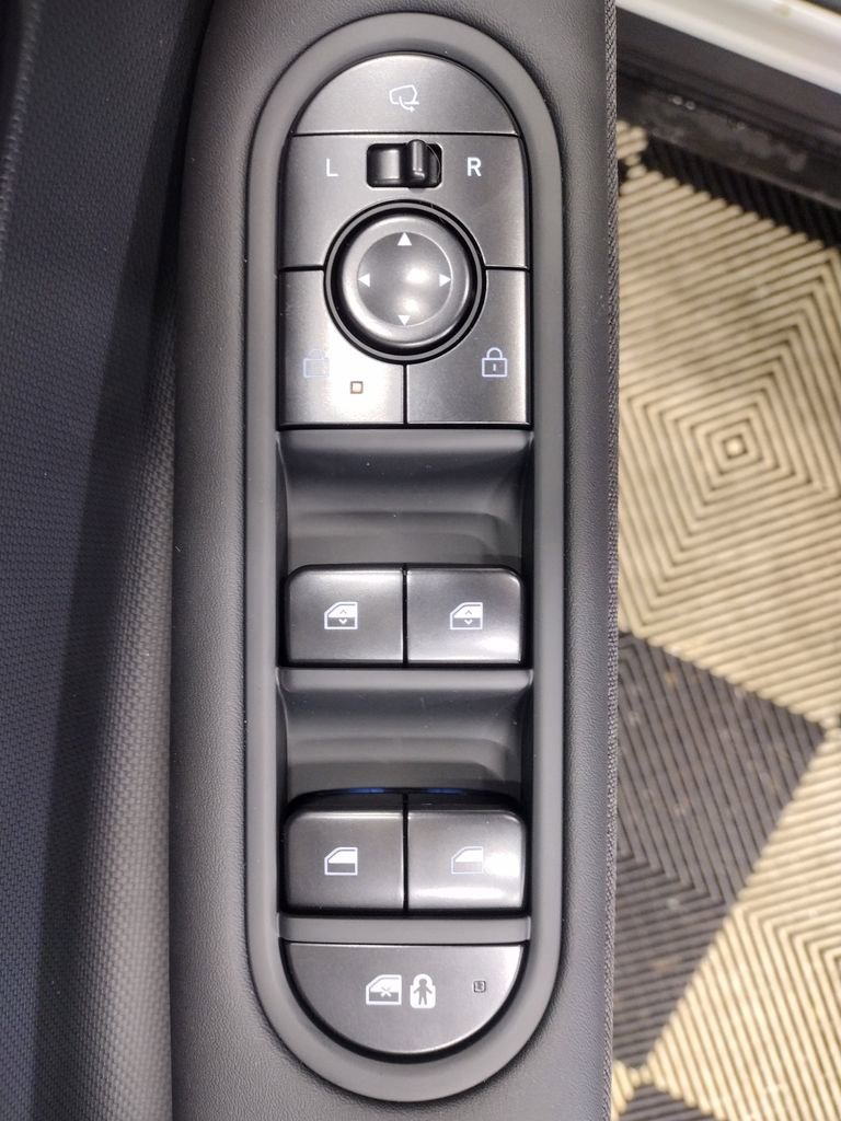 New 2025 Hyundai Ioniq 5 XRT image 22