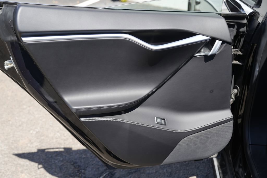 Used 2016 Tesla Model S 75D image 25