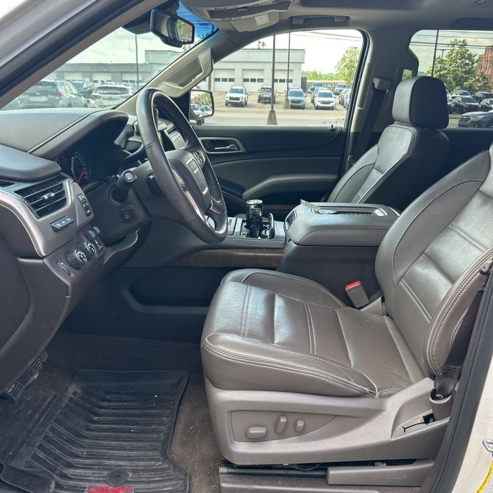 Used 2018 GMC Yukon Denali w/ Denali Ultimate Package AWD/4WD image 5