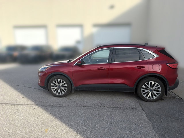 Used 2020 Ford Escape Titanium w/ Titanium Premium Package 2.0 AWD/4WD image 13