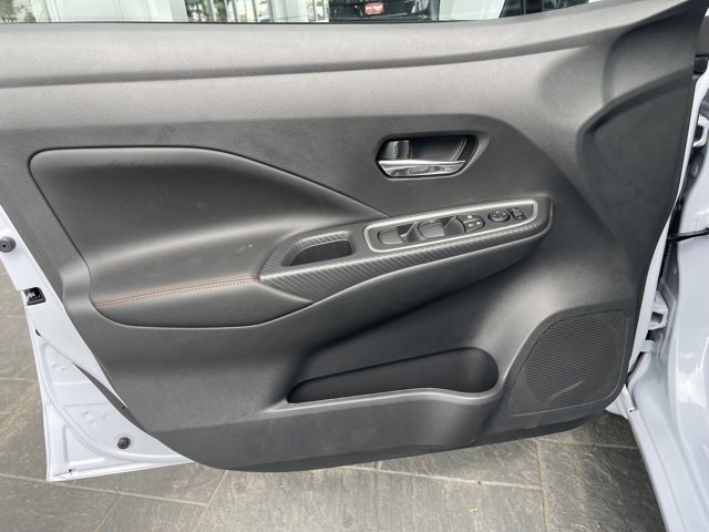 New 2025 Nissan Versa SR w/ Trunk Package image 12