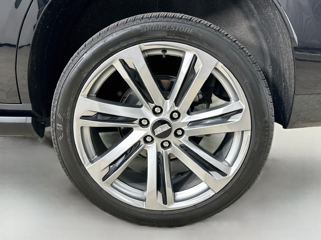 Used 2025 Cadillac Escalade Sport w/ Touring Package AWD/4WD image 40