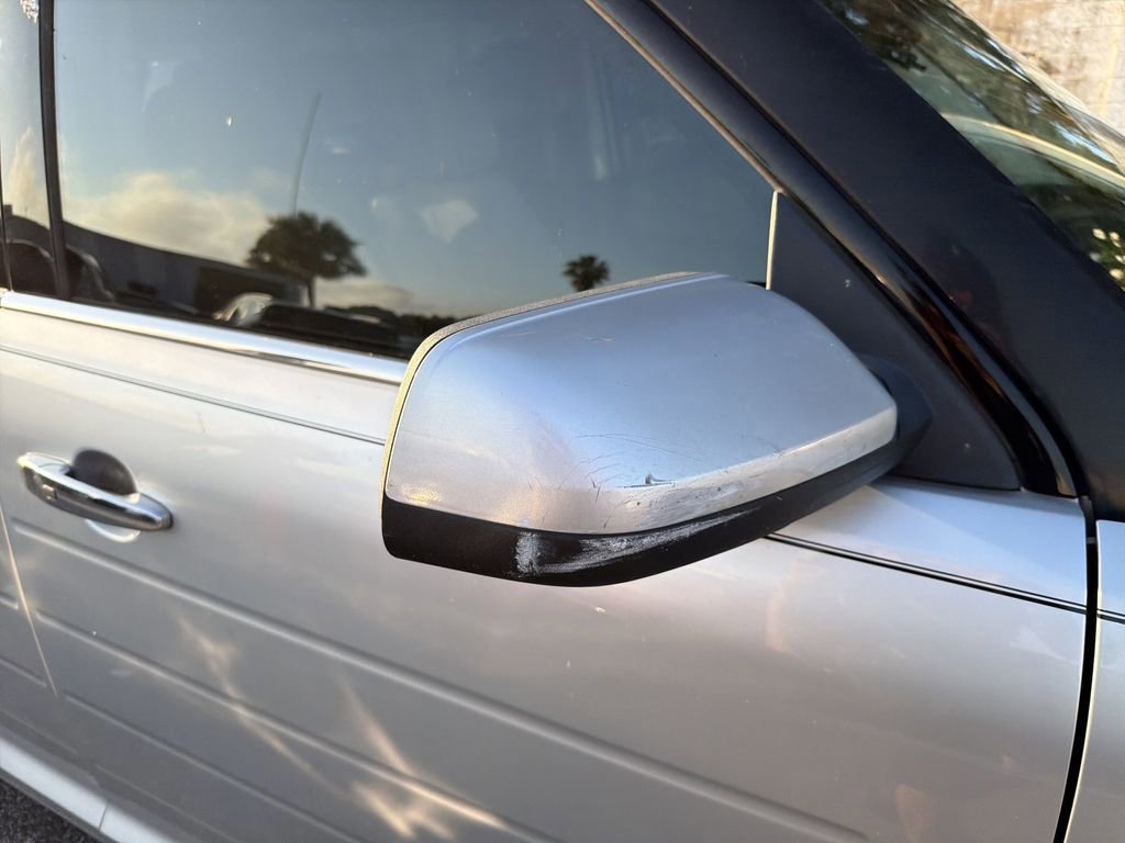 Used 2015 Ford Flex Limited w/ Equipment Group 301A FWD image 9