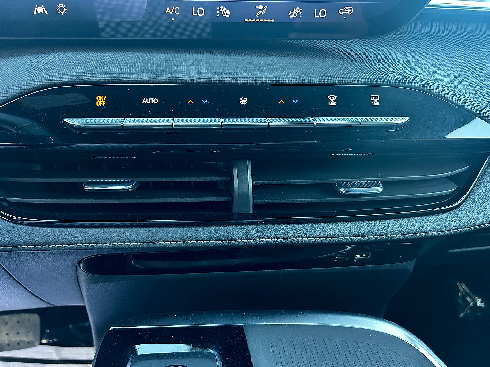Used 2026 Buick Enclave Preferred FWD image 18